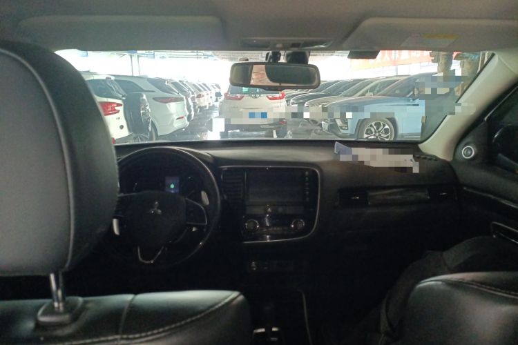 Used Mitsubishi Outlander 2019 2.4L 4x4 Zhi Xiang Edition 5 Seats China VI Standard
