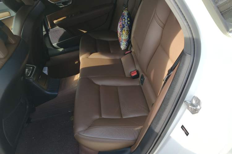 Used Volvo S90 New Energy 2022 T8 eDrive Hybrid Luxury Edition
