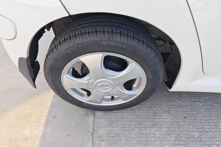 Used BYD F0 2015 1.0L AMT Joyful Cool Model
