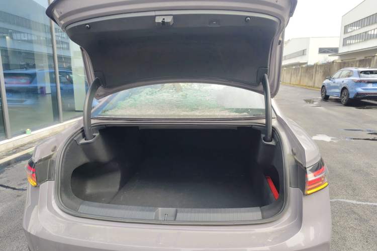 Used Volkswagen Passat 2025 Pro 380TSI Dragon Supreme Edition