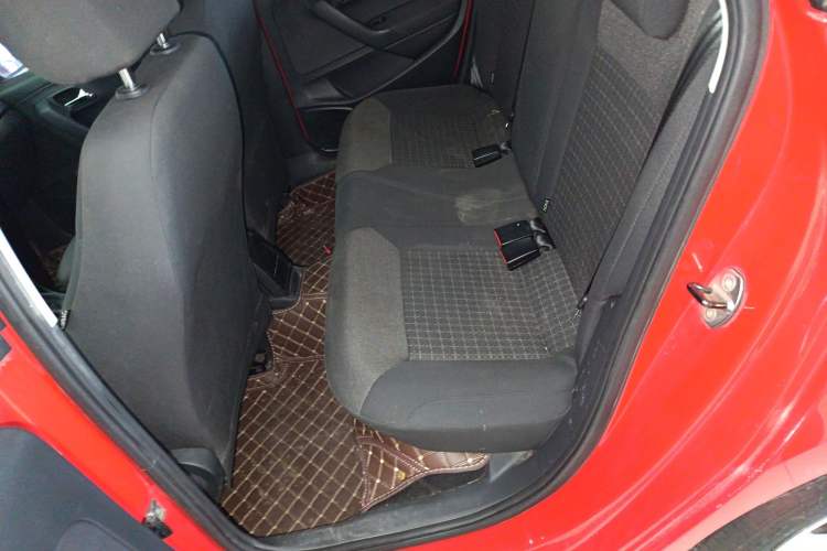 Used Volkswagen Polo 2014 1.6L Automatic Comfort Edition
