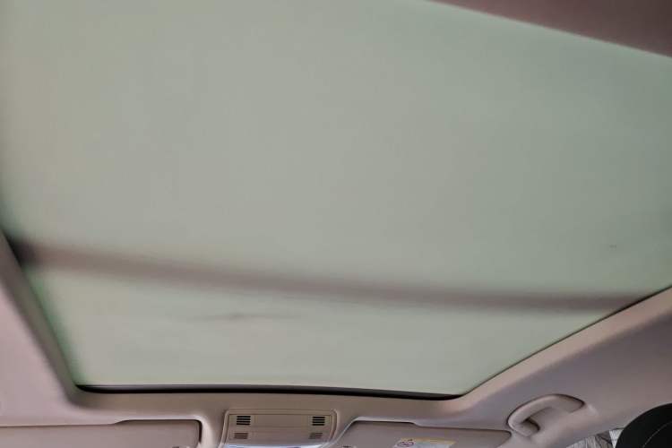 Used Volkswagen Phideon 2019 380TSI Two-Wheel Drive Business Edition China VI Standard