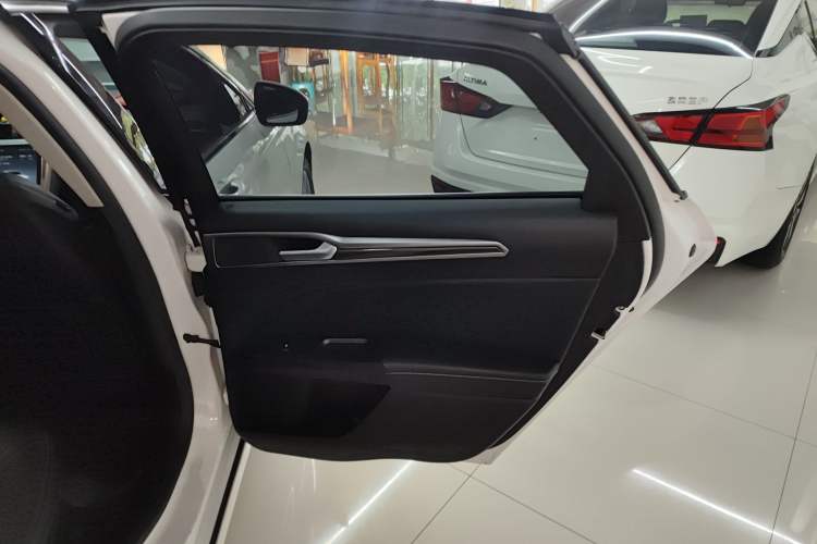 Used Ford Mondeo 2020 EcoBoost 180 Stylish Model
