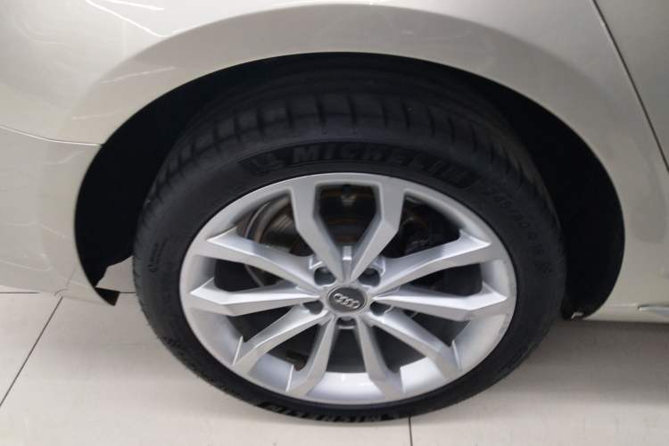 Used Audi A4L 2018 30th Anniversary Edition 40 TFSI Fashion Model