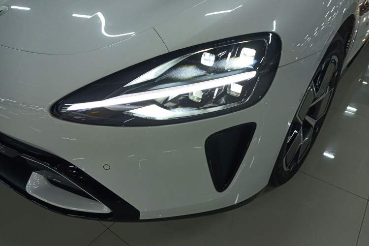 Used  SU7 2024 Rear-Drive Ultra-Long Range Advanced Pro-Level Intelligent Driving Version