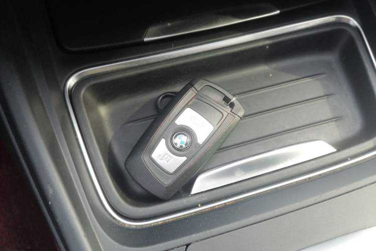 Used BMW 3 Series 2015 320Li Fashion Model
