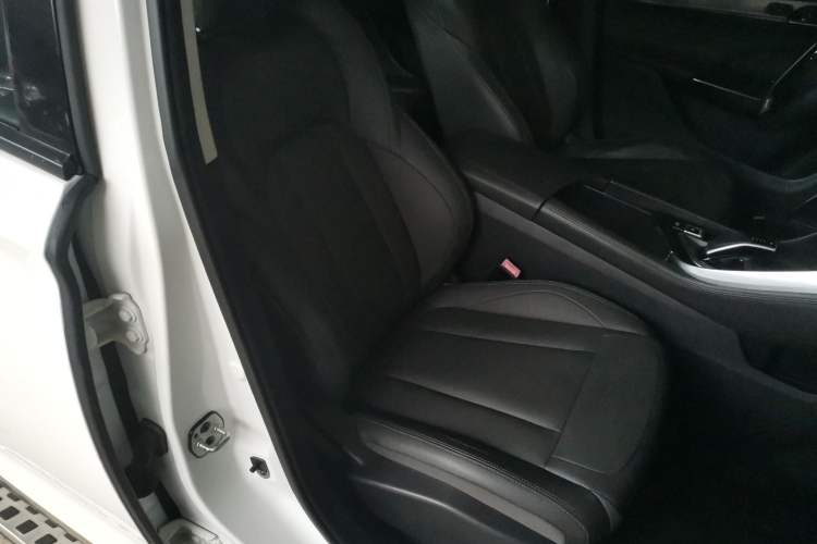 Used Dongfeng Aeolus AX7 2020 1.6T Automatic AI Navigation Model China VI Standard