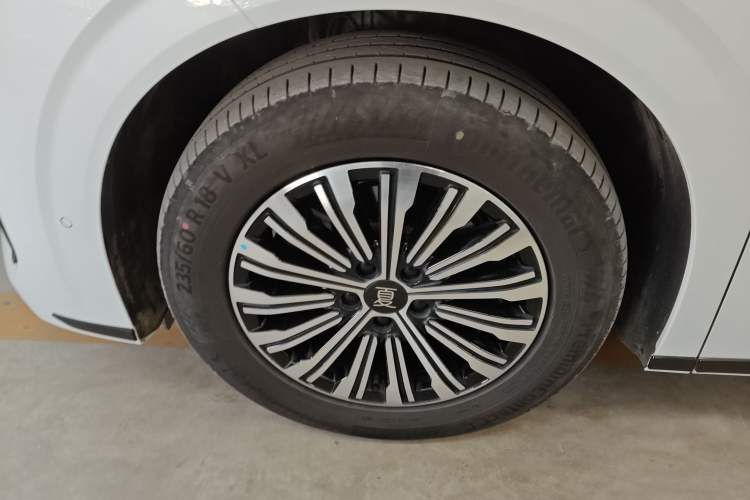 Used BYD Xia 2025 DM-i 1.5T 180km Beyond Edition
