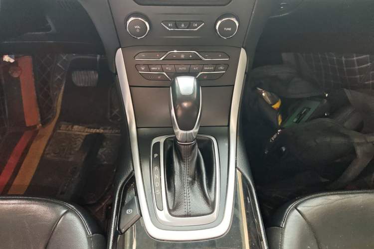 Used Ford Edge 2016 EcoBoost 245 Four-Wheel Drive Titanium Edition 7-Seater