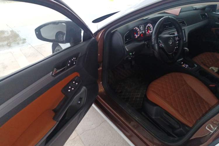 Used Volkswagen Lamando 2019 230TSI DSG Fashion Edition China V Standard