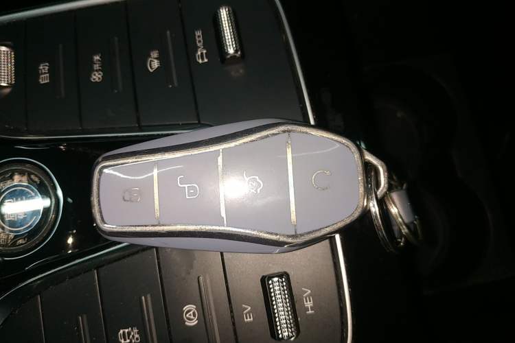 Used BYD Song MAX New Energy 2022 DM-i 105KM Prestige Model