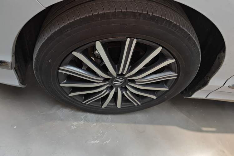 Used Honda Elysion 2024 2.0L eHEV Luxury Edition
