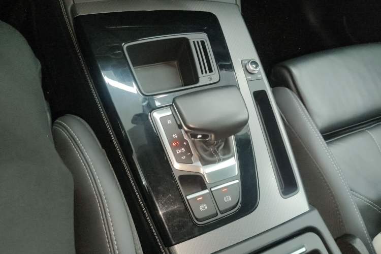 Used Audi Q5L 2022 40T Luxury Dynamic Model