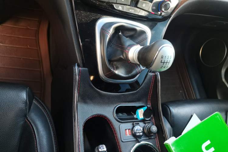 Used Haval H6 2014 Sport Version 1.5T Manual Two-Wheel Drive Elite Edition
