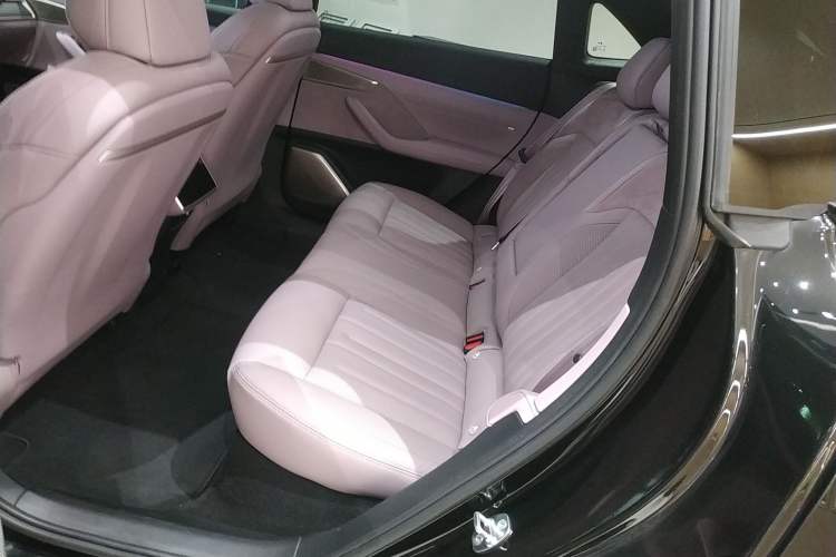 Used ONVO L60 2024 60 kWh All-Wheel Drive
