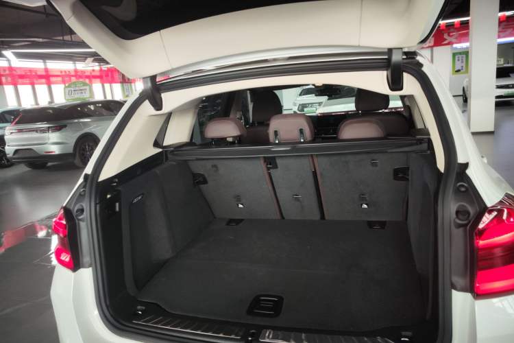 Used BMW iX3 2021 Updated Leading Edition
