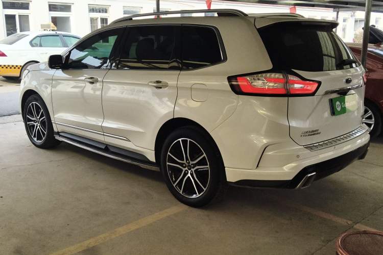 Used Ford Edge 2020 EcoBoost 245 Two-Wheel Drive Titanium 7-Seater
