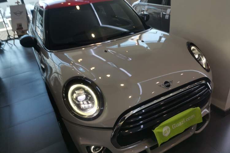 Used  MINI 2019 1.5T COOPER Racing Edition Five-Door Model
