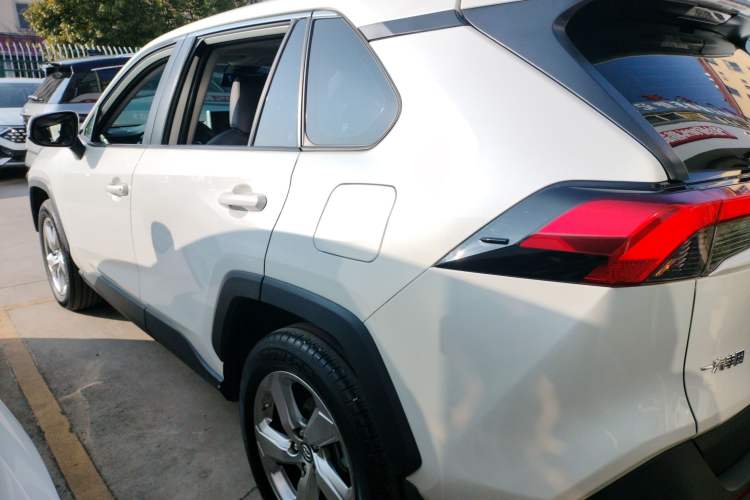 Used Toyota RAV4 2020 2.0L CVT 4x4 Trend Edition