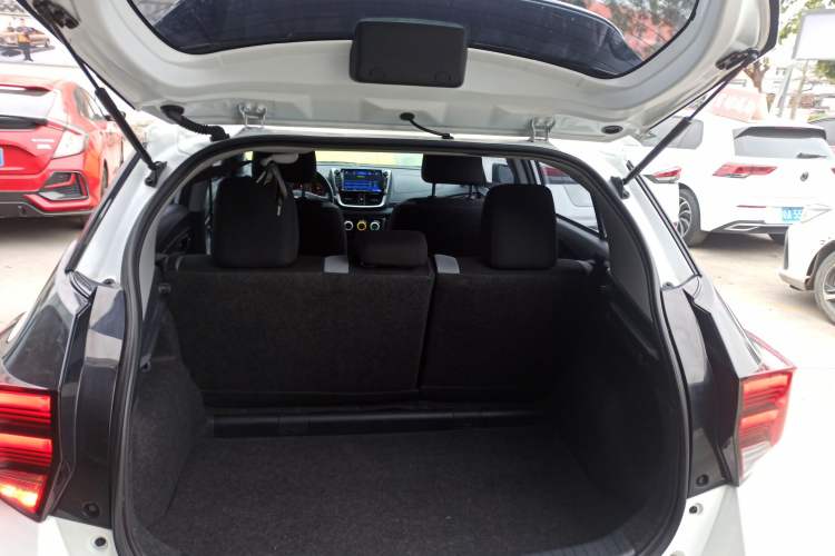 Used Toyota YARiS L 2022 1.5L CVT Leading PLUS Edition