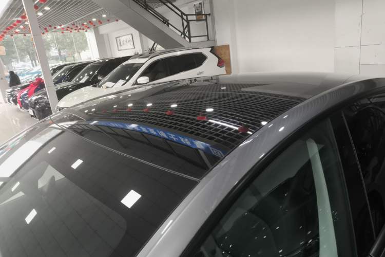 Used Tesla Model Y 2025 Rear-Wheel-Drive Version