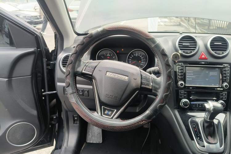 Used Haval H6 2016 Upgraded Model 1.5T Automatic Two-Wheel Drive Prestige Version
