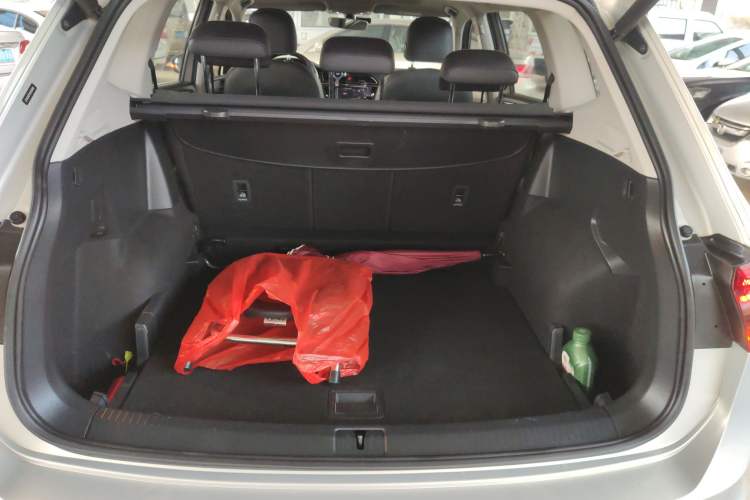 Used Volkswagen Tiguan L 2017 330TSI Automatic Two-Wheel Drive Flagship Edition
