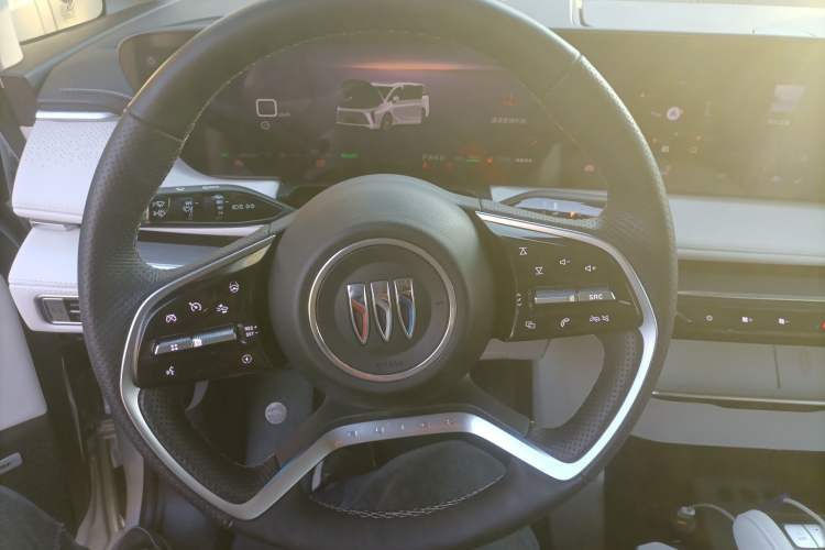 Used Buick GL8 New Energy 2024 Lu Zun Deluxe Edition 7-Seater