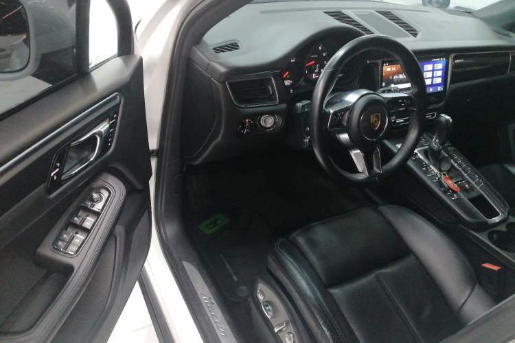 Used Porsche Macan 2016 Macan 2.0T
