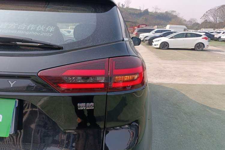 Used Geely Auto Emgrand X7 Sport 2021 1.8TD DCT Two-Wheel Drive Asian Games Edition
