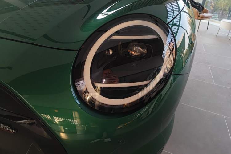 Used  Electric MINI COOPER 2024 452km COOPER SE Racing Driver
