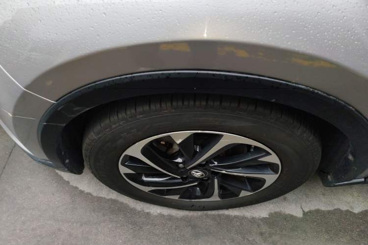 Used Toyota IZOA 2018 2.0L Yichi Version China VI Standard
