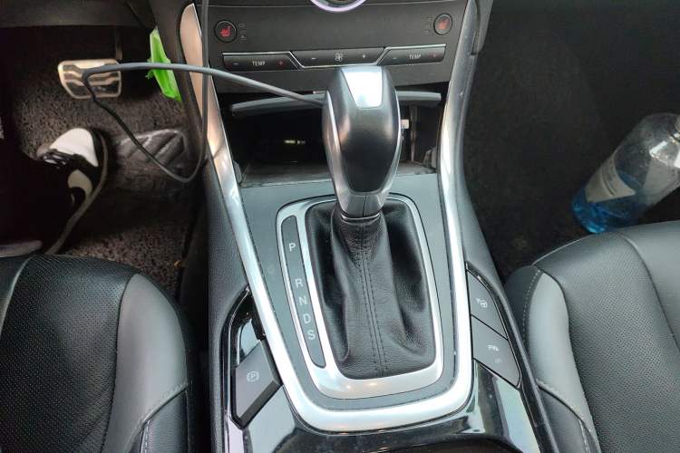 Used Ford Edge 2016 EcoBoost 330 V6 Four-Wheel Drive Sporty 7-Seater