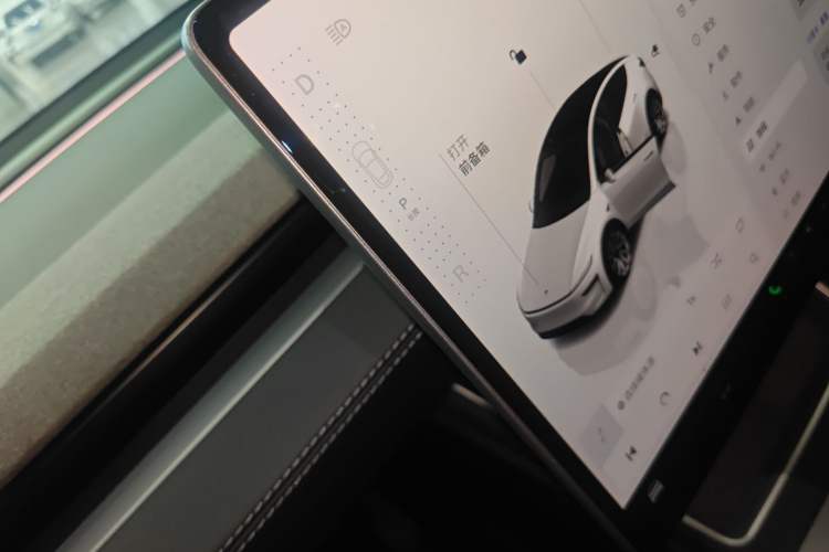 Used Tesla Model Y 2025 Rear-Wheel Drive First Edition