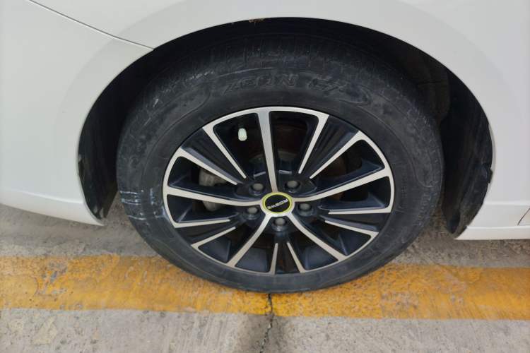 Used Roewe i5 2021 1.5L CVT Diamond Edition