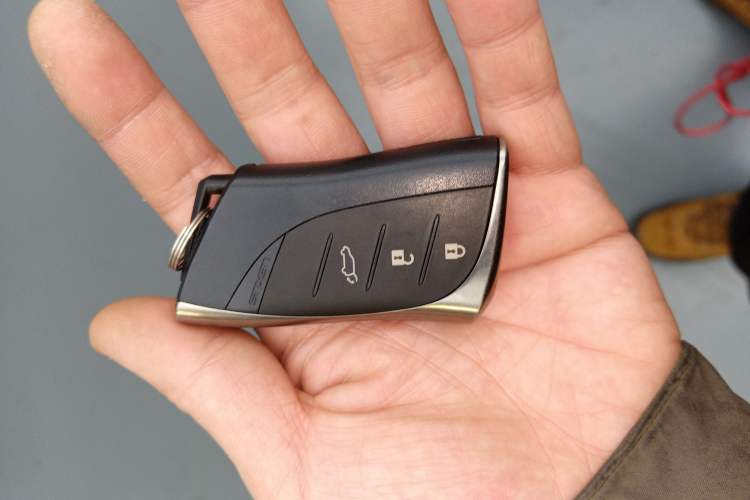 Used Lexus RX 2023 350h Two-Wheel Drive Comfort Edition
