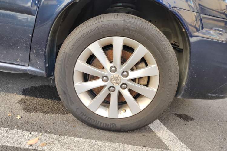 Used Buick GL8 2014 2.4L Classic Edition
