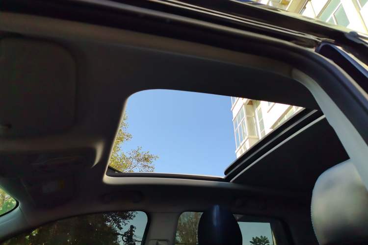 Used Roewe RX5 2020 PLUS 300TGI Automatic Ali New Year Special Edition
