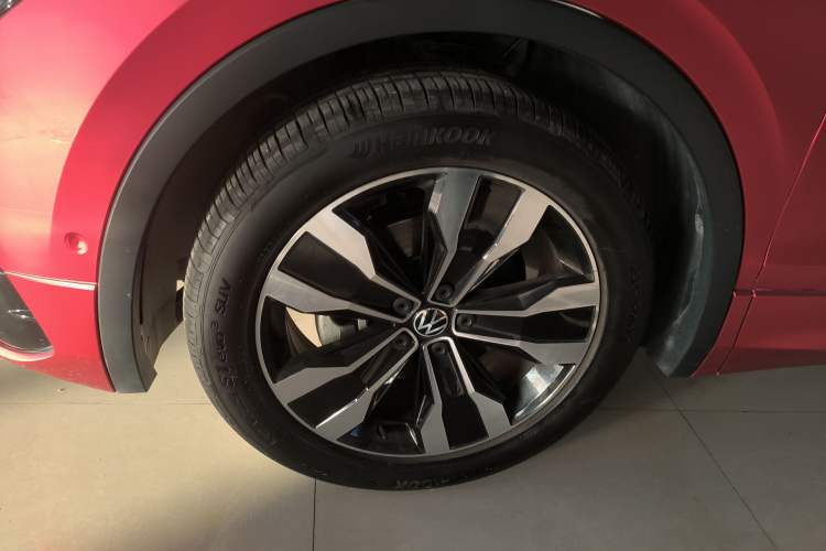 Used Volkswagen Tiguan L 2023 330TSI Automatic Two-Wheel Drive R-Line Flagship Edition