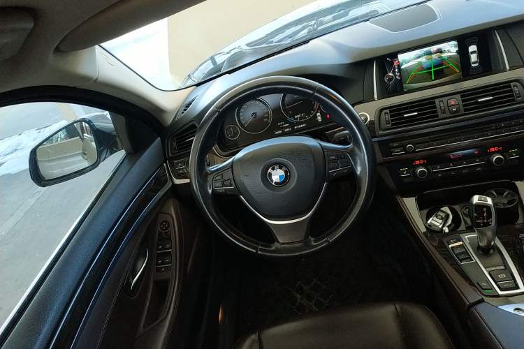 Used BMW 5 Series 2014 525Li Luxury Design Package