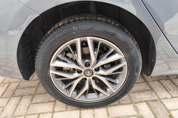 Used BYD Qin PLUS 2024 Honor Edition EV 510KM Leading Model