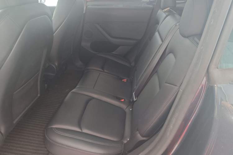 Used Tesla Model Y 2024 Rear-Wheel-Drive Version
