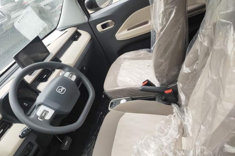 Used Chery QQ Ice Cream 2024 Edition Youth Version 205km Sundae