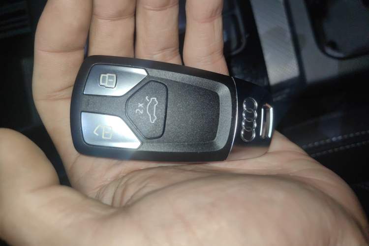 Used Audi Q5L 2022 40T Luxury Dynamic Model
