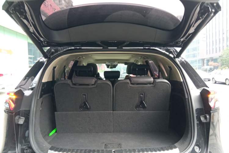 Used BYD Tang 2018 2.0T Automatic SmartConnect Prestige 7-Seater China V Standard