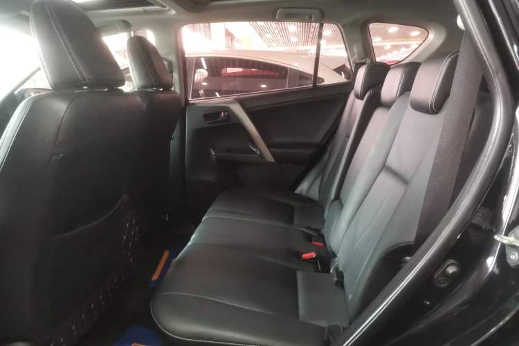 Used Toyota RAV4 2016 2.5L Automatic 4x4 Elite Edition
