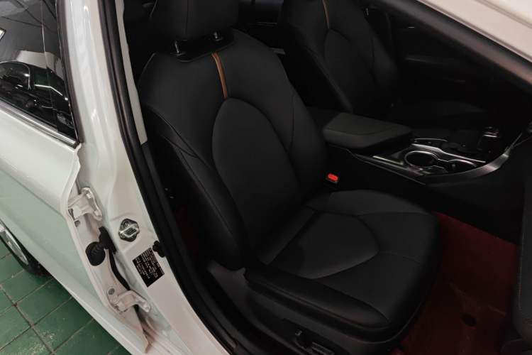 Used Toyota Camry 2021 2.0G Luxury Edition