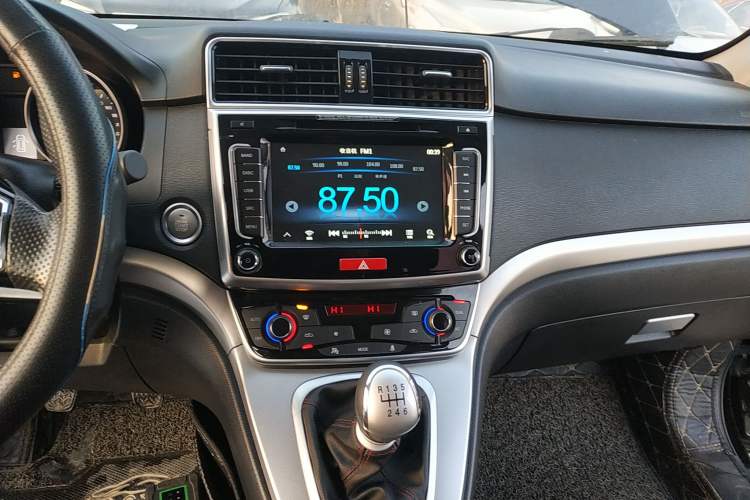 Used Haval M6 2018 1.5T Manual Two-Wheel Drive Urban Model