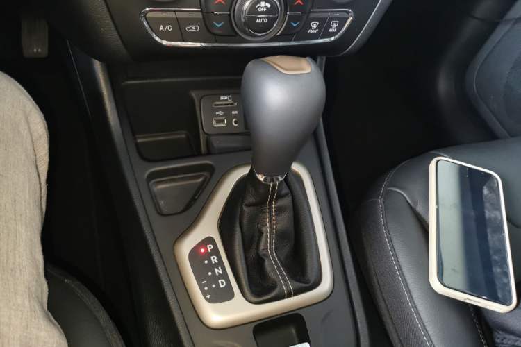 Used  Cherokee 2017 2.0L Superior Edition
