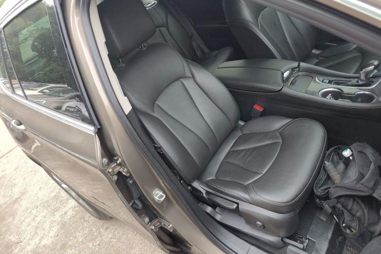 Used Buick Envision 2019 20T Two-Wheel Drive Elite Version China VI Standard
